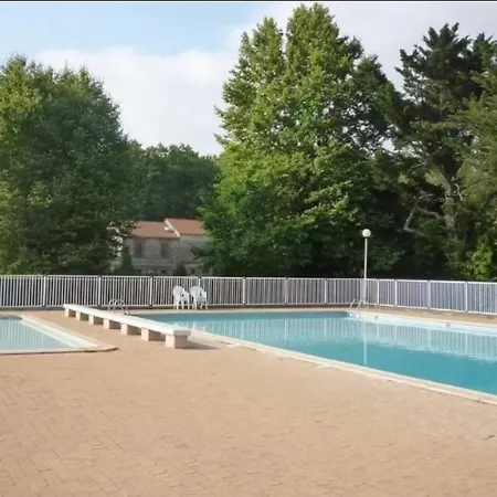 Terrasse Piscine, Proche De La Mer 아파트